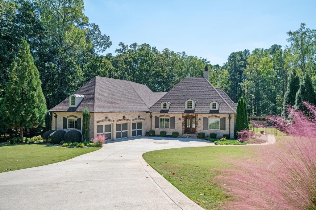 5 bedroom, 4 bathroom, 4,130 sq ft single family residence sold at 902 Lenora Drive, Kennesaw, GA 30152