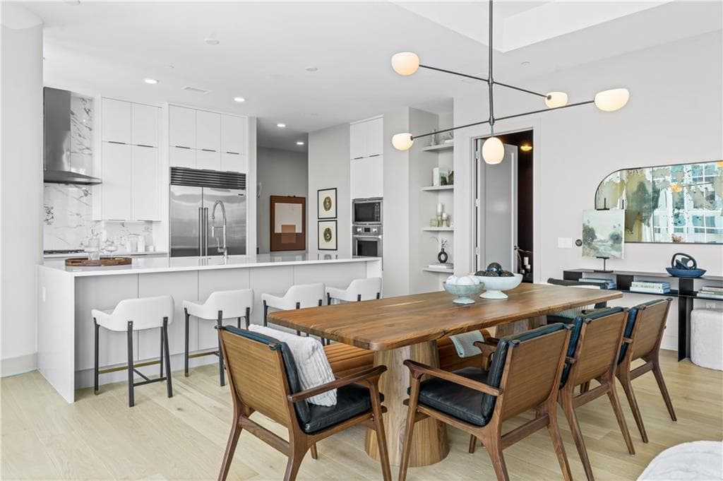 4 bedroom, 4 bathroom, 2,537 sq ft condominium under contract at 40 12th Street 1906, Atlanta, GA 30309 — photo 5