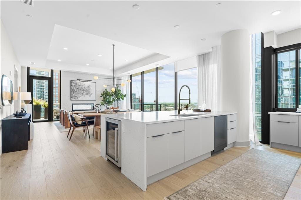 4 bedroom, 4 bathroom, 2,537 sq ft condominium under contract at 40 12th Street 1906, Atlanta, GA 30309 — photo 6