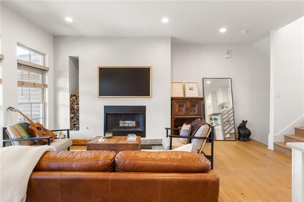 2 bedroom, 3 bathroom, 1,561 sq ft townhouse under contract at 113 Ray Way, Chattahoochee Hills, GA 30268 — photo 5