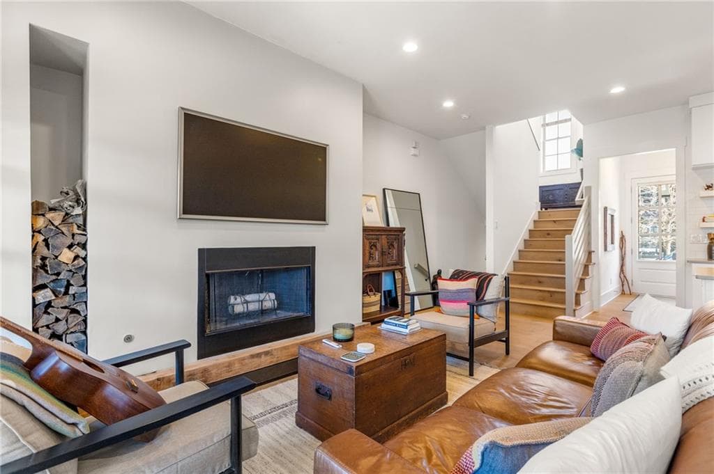 2 bedroom, 3 bathroom, 1,561 sq ft townhouse under contract at 113 Ray Way, Chattahoochee Hills, GA 30268 — photo 7