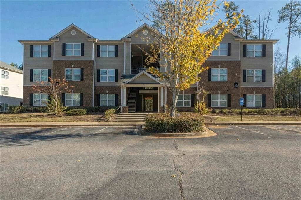 11203 Fairington Ridge Circle, Lithonia, GA 30038 — most recent listing photo