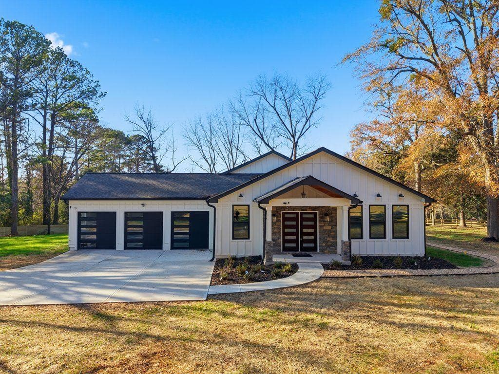 1755 SNAPFINGER Road, Decatur, GA 30032 — most recent listing photo