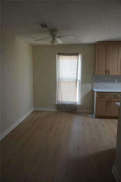 3 bedroom, 2 bathroom, 1,556 sq ft single family residence for sale at 1558 THORNWOOD Court, Jonesboro, GA 30236 — photo 7