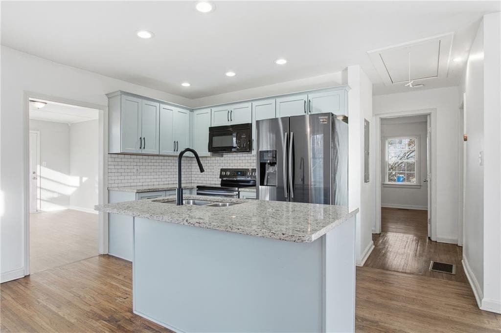 3 bedroom, 2 bathroom, 1,724 sq ft single family residence for sale at 1333 Lynford Drive, Atlanta, GA 30310 — photo 8