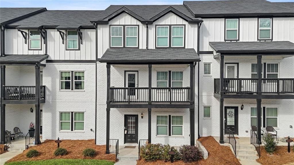 6141 Ogeechee Road, Smyrna, GA 30126 — most recent listing photo