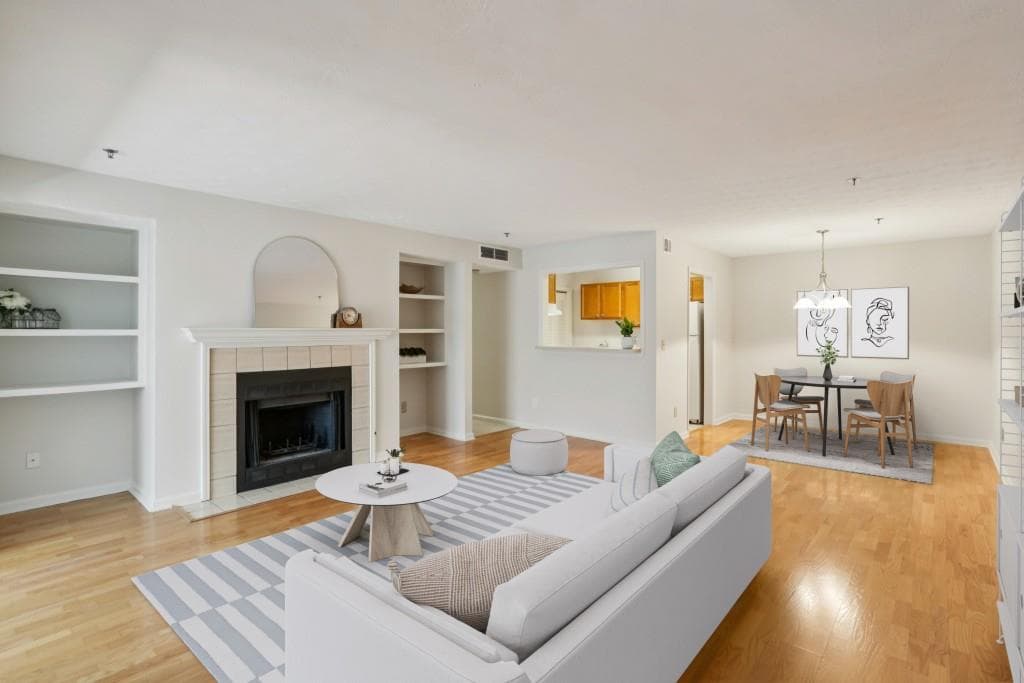 2626 Vinings Central Drive, Atlanta, GA 30339 — most recent listing photo