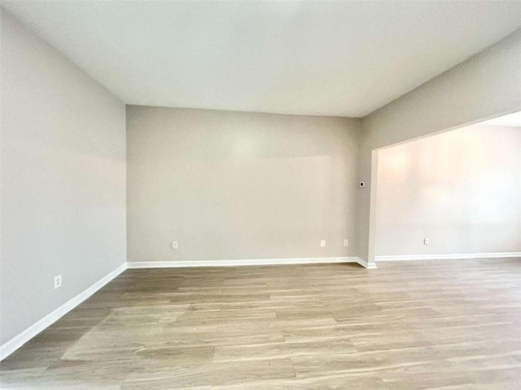4 bedroom, 3 bathroom townhouse for sale at 1026 Wheel House Lane C, Monroe, GA 30655 — photo 6