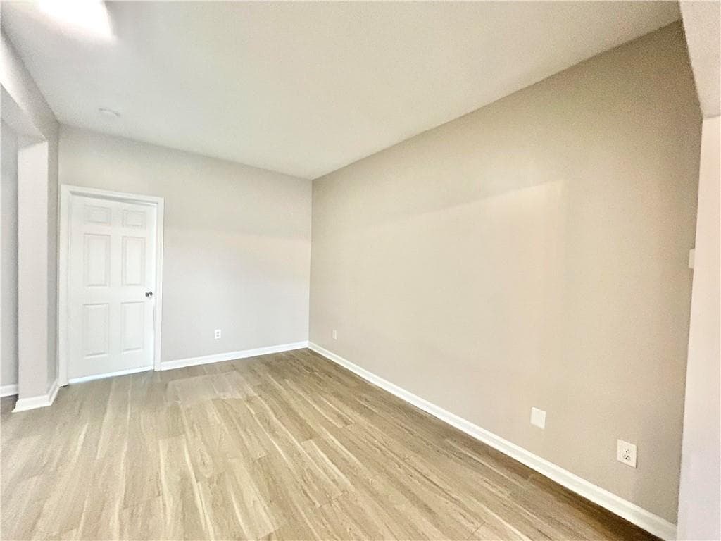 4 bedroom, 3 bathroom townhouse for sale at 1026 Wheel House Lane H, Monroe, GA 30655 — photo 7