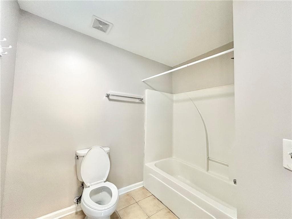 4 bedroom, 3 bathroom townhouse for sale at 1026 Wheel House Lane H, Monroe, GA 30655 — photo 9