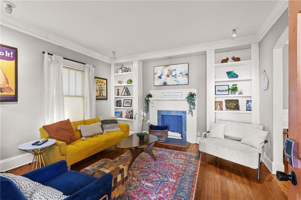 2 bedroom, 2 bathroom single family residence for rent at 2608 Church Street, Atlanta, GA 30318 for $2,250 a month — photo 4