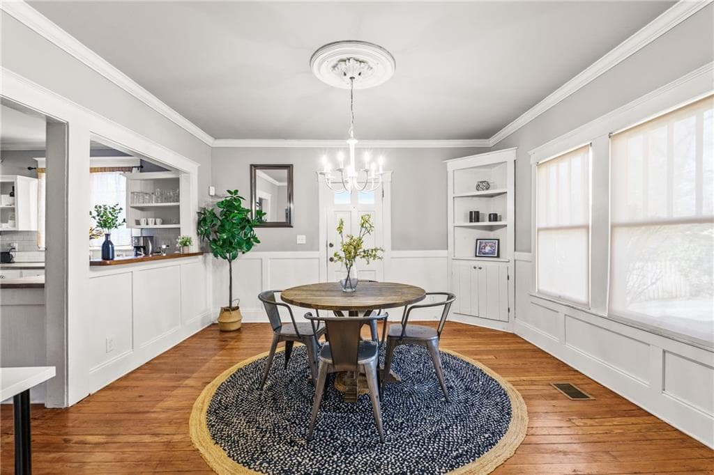 2 bedroom, 2 bathroom single family residence for rent at 2608 Church Street, Atlanta, GA 30318 for $2,250 a month — photo 7