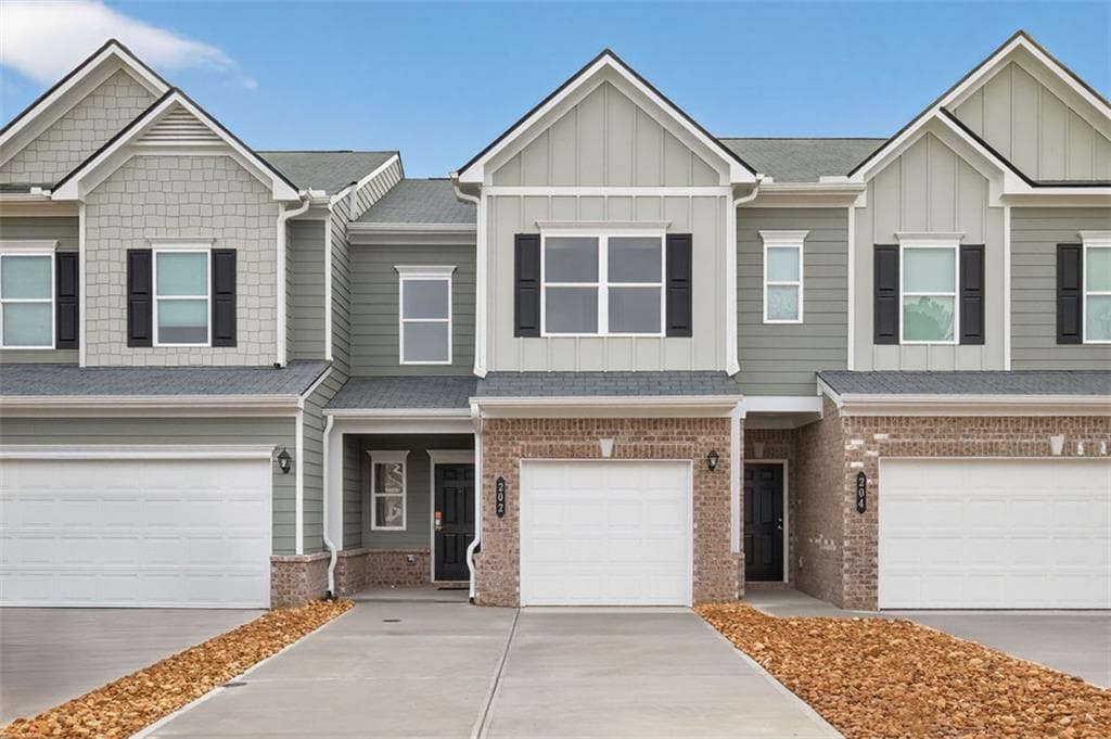 3 bedroom, 3 bathroom, 1,443 sq ft townhouse sold at 202 Andros Drive 19B, Dalton, GA 30721