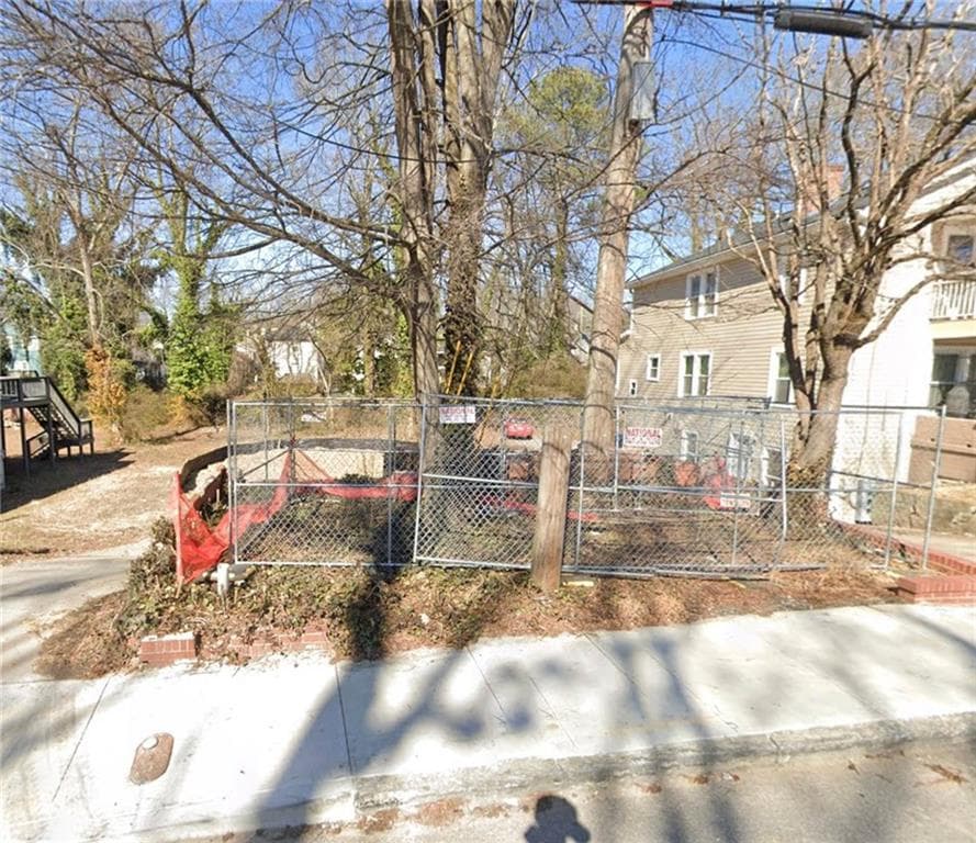 unimproved land for sale at 1053 M L King Jr Drive, Atlanta, GA 30314 — photo 1 of 1