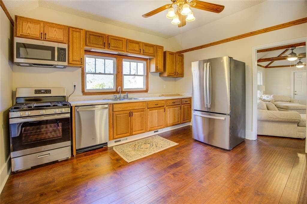 4 bedroom, 4 bathroom, 2,498 sq ft single family residence under contract at 63 Neely Hammonds Road, Covington, GA 30014 — photo 8
