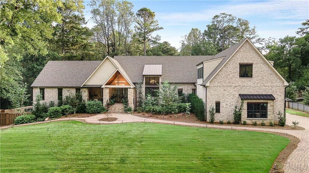 8380 Berkley Ridge, Sandy Springs, GA 30350 — most recent listing photo