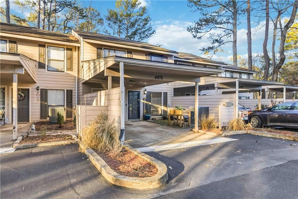 4872 Twin Lakes Trail, Dunwoody, GA 30360 — most recent listing photo