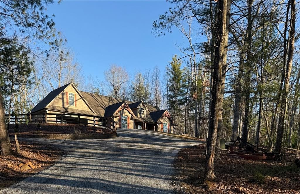 3 bedroom, 3 bathroom, 2,819 sq ft single family residence for sale at 3331 Gumlog Road, Young Harris, GA 30582 — photo 7