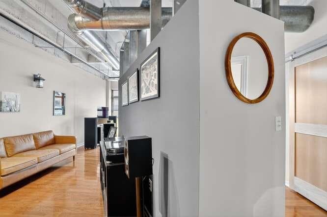 1 bedroom, 1 bathroom, 956 sq ft condominium for sale at 878 Peachtree Street 432, Atlanta, GA 30309 — photo 2