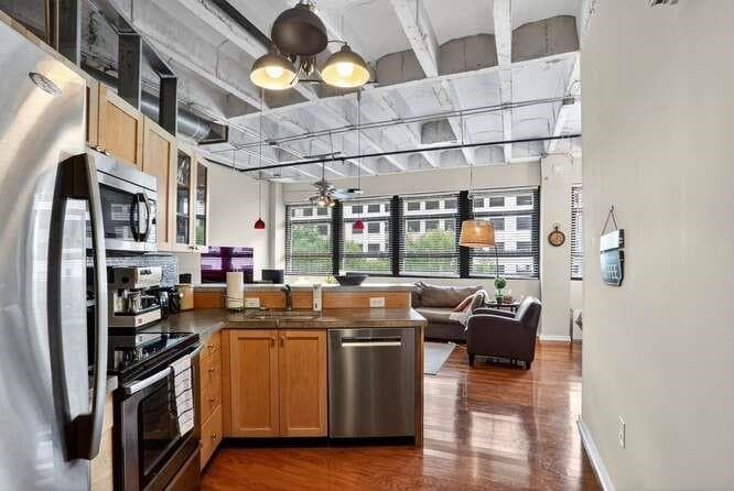 1 bedroom, 1 bathroom, 956 sq ft condominium for sale at 878 Peachtree Street 432, Atlanta, GA 30309 — photo 9