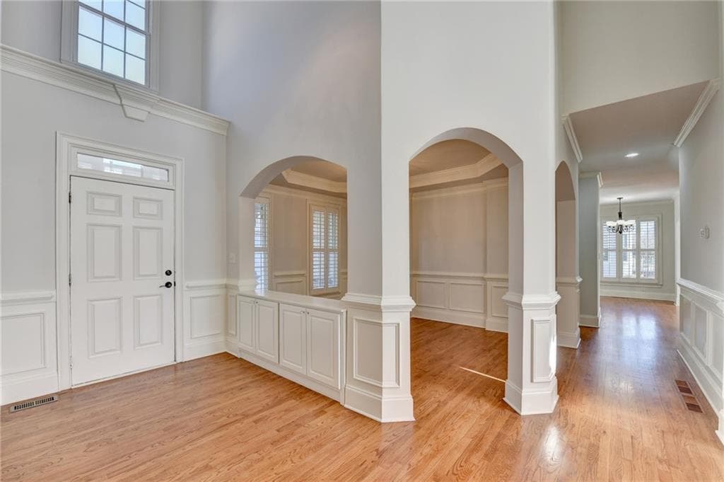 6 bedroom, 5 bathroom, 5,376 sq ft single family residence for sale at 5137 Cabot Creek Drive, Buford, GA 30518 — photo 4