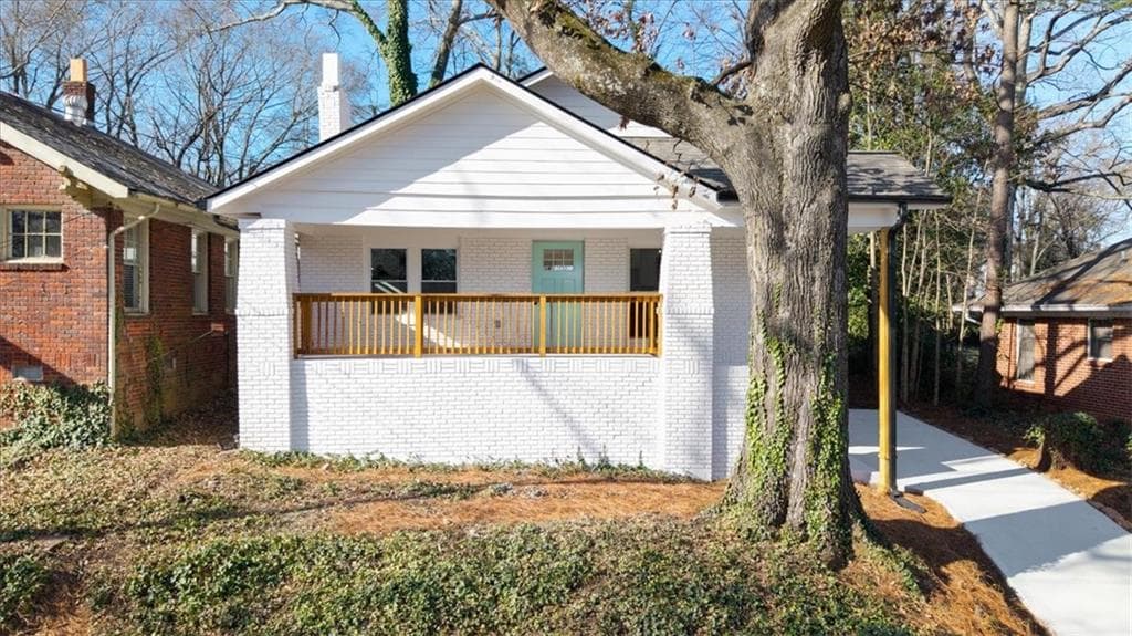 3 bedroom, 2 bathroom, 1,353 sq ft single family residence sold at 1523 Melrose Drive, Atlanta, GA 30310