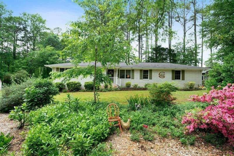 5839 Darry Circle, Norcross, GA 30093 — most recent listing photo