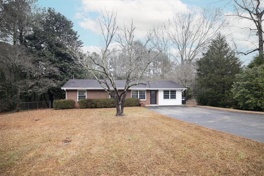 3541 Pinehill Circle, Acworth, GA 30101 — most recent listing photo