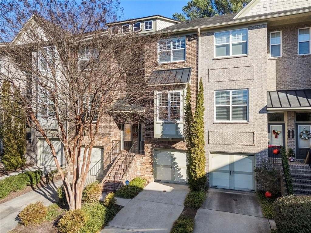 1990 Cobblestone Circle, Atlanta, GA 30319 — most recent listing photo