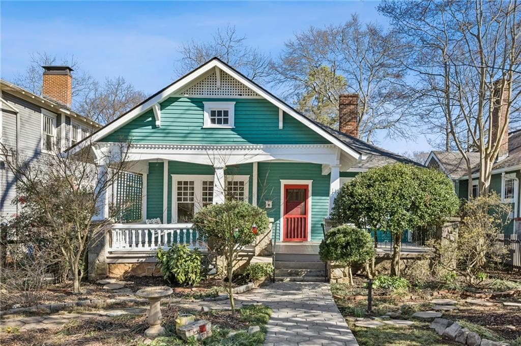 3 bedroom, 1 bathroom, 1,421 sq ft single family residence sold at 331 Elmira Place, Atlanta, GA 30307