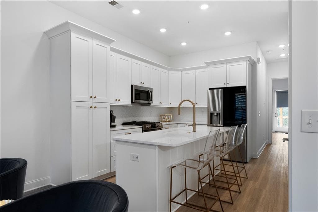 3 bedroom, 3 bathroom, 2,100 sq ft townhouse for sale at 105 Pearl Street, Woodstock, GA 30188 — photo 9