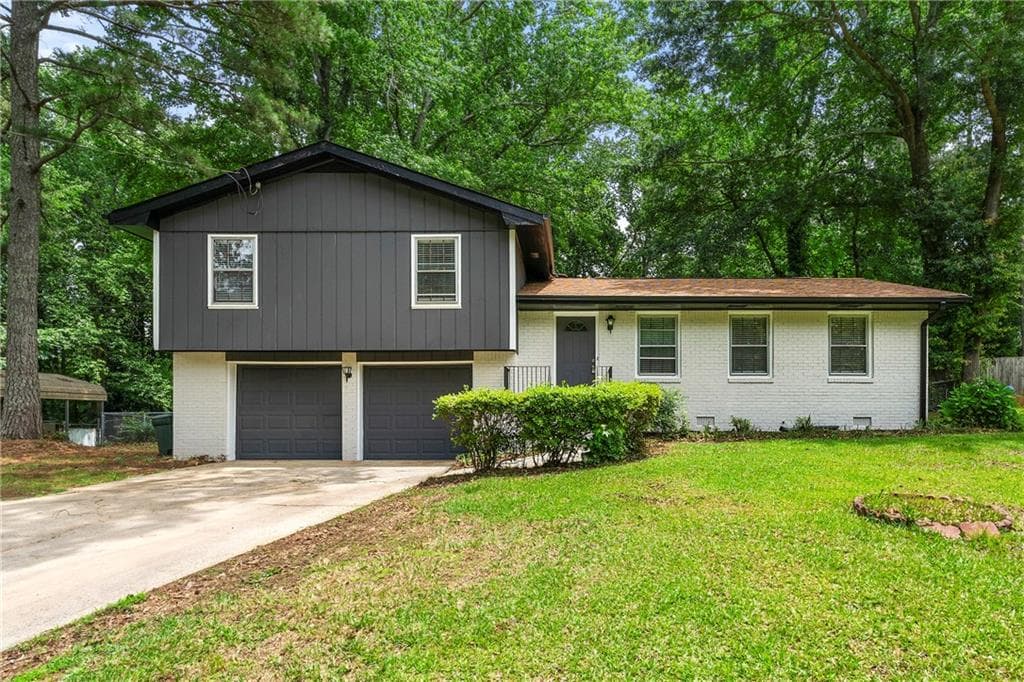 586 Chris Circle, Lawrenceville, GA 30044 — most recent listing photo