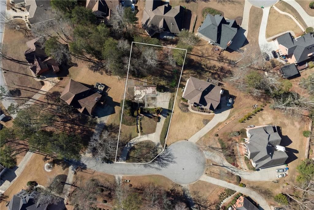 single family residence sold at 570 Regency Park, Atlanta, GA 30331