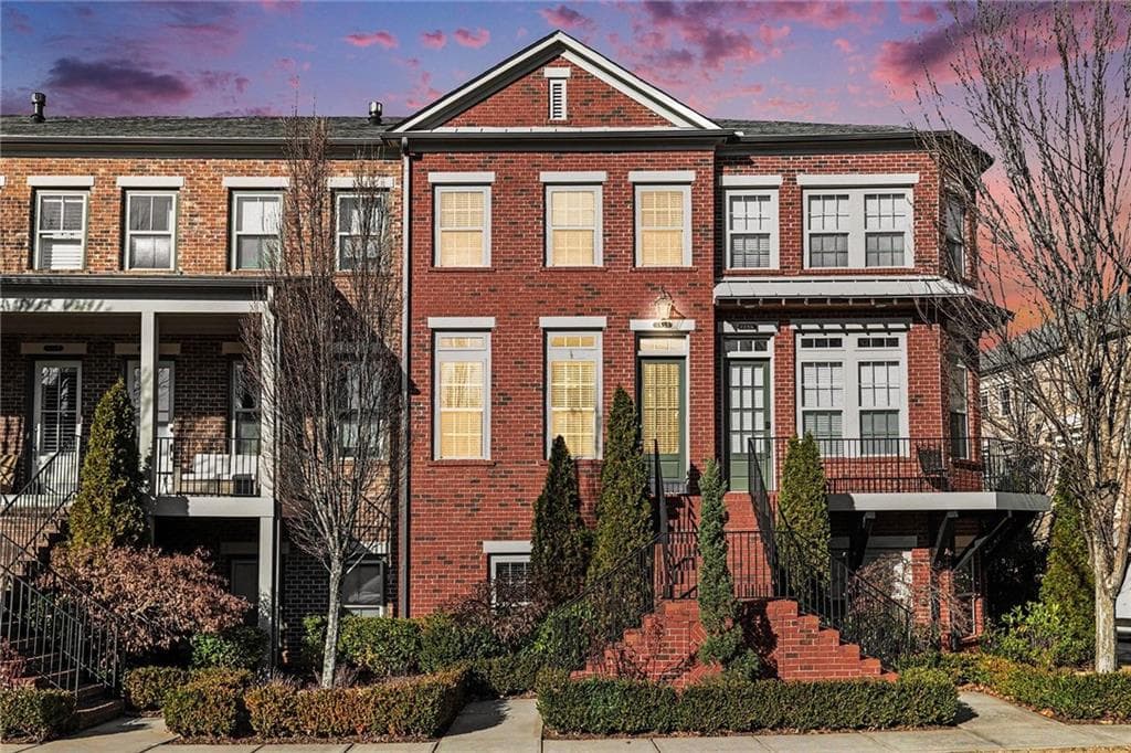 3 bedroom, 4 bathroom, 2,772 sq ft condominium sold at 1155 Holly Avenue, Atlanta, GA 30338 — photo 1 of 1