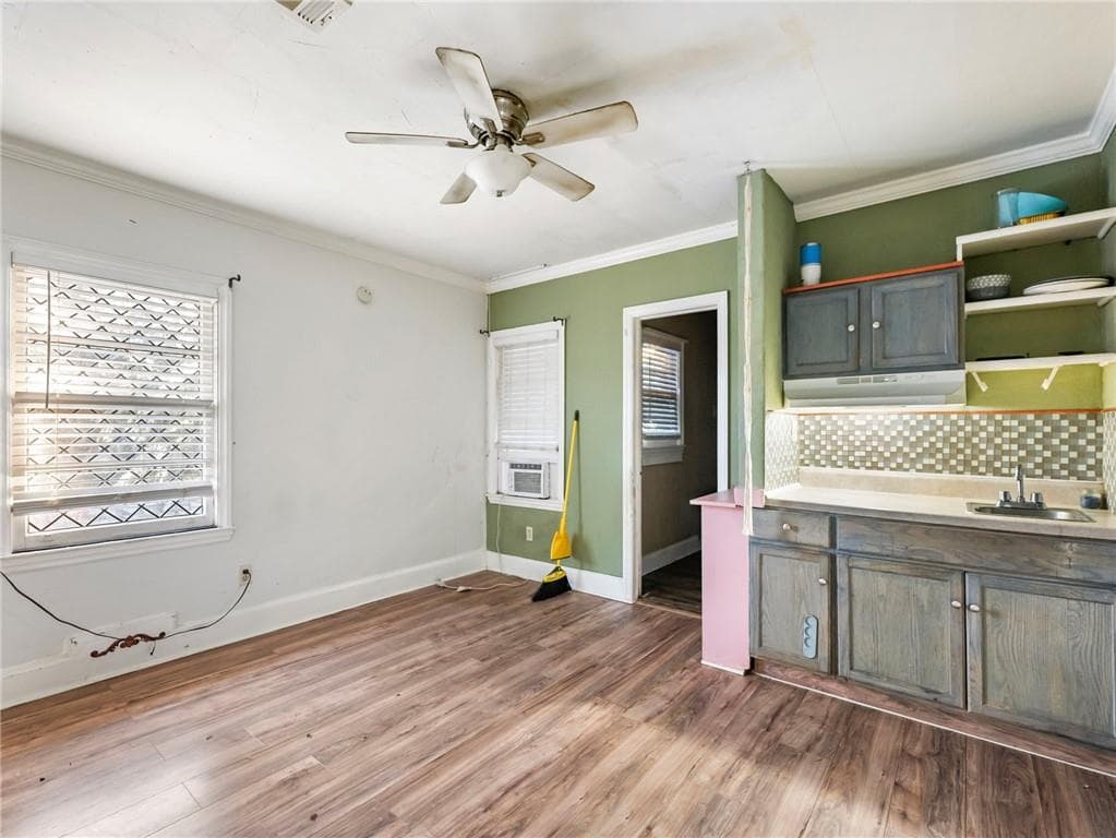 3 bedroom, 2 bathroom, 1,353 sq ft single family residence for sale at 127 N Center Street, Winder, GA 30680 — photo 9