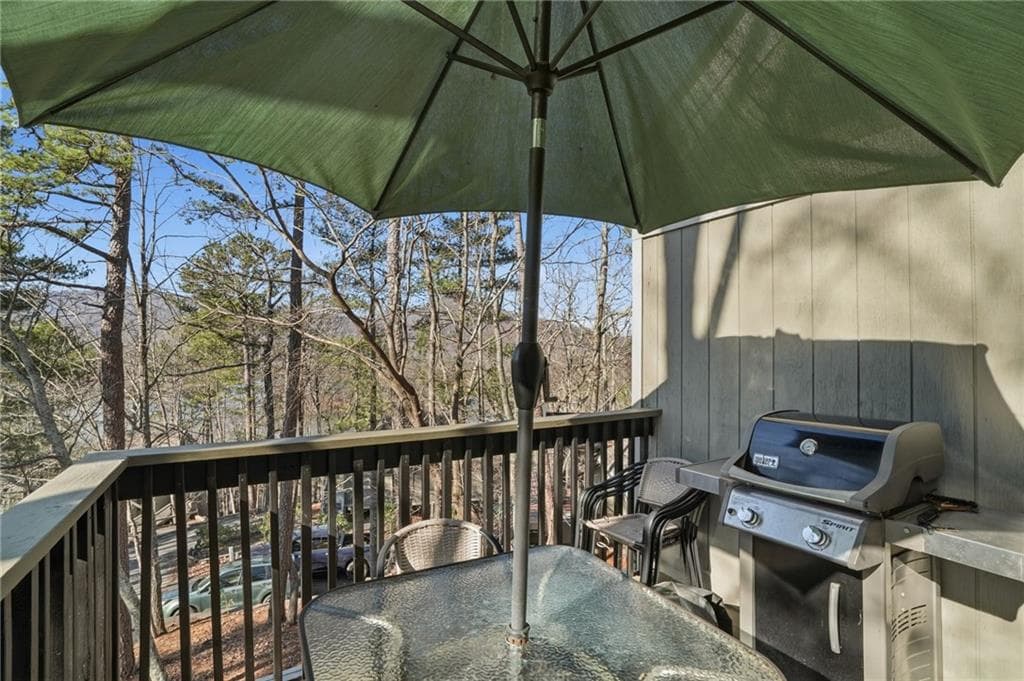 3 bedroom, 2 bathroom, 1,440 sq ft single family residence for sale at 125 Wolfscratch Drive, #608, Big Canoe, GA 30143 — photo 3