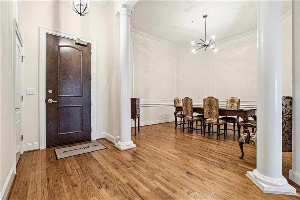 2 bedroom, 3 bathroom, 1,886 sq ft condominium under contract at 417 Clairemont Avenue 319, Decatur, GA 30030 — photo 3
