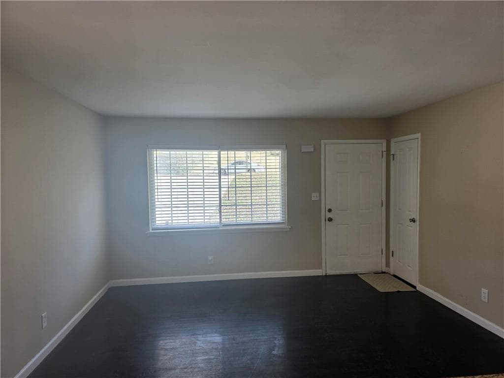 3 bedroom, 2 bathroom, 1,236 sq ft single family residence for rent at 2435 Bouldercliff Way, Atlanta, GA 30316 for $1,700 a month — photo 3