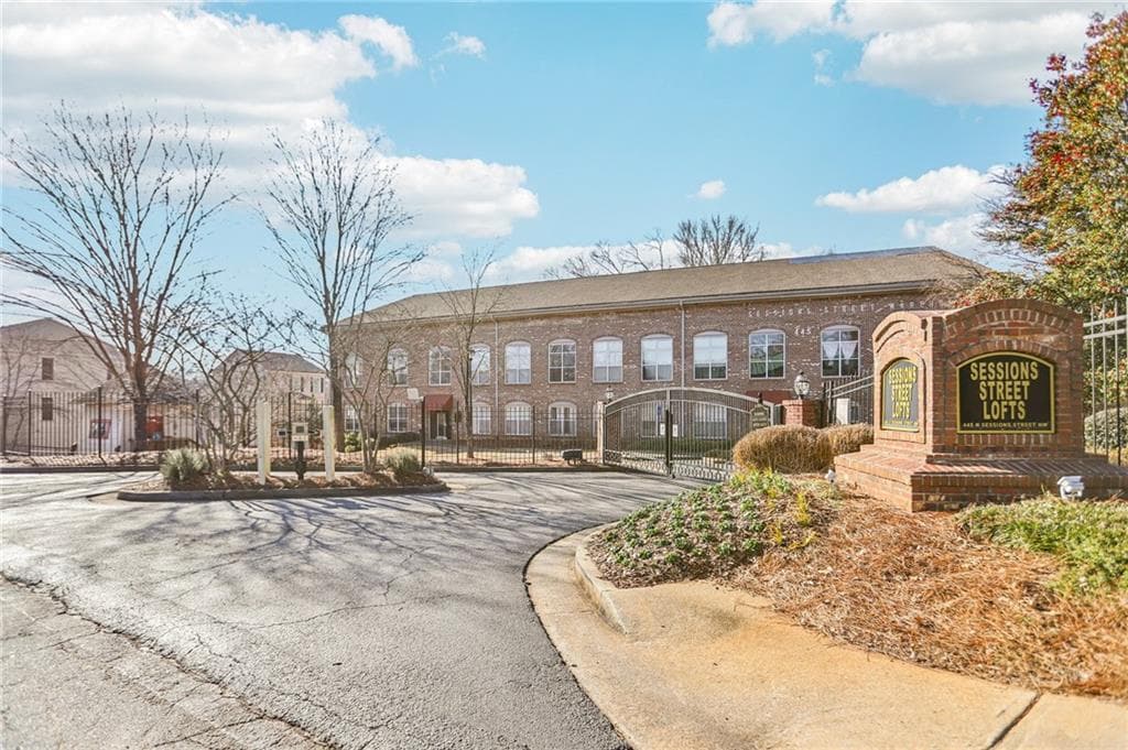 445 N Sessions Street 2108, Marietta, GA 30060 — most recent listing photo