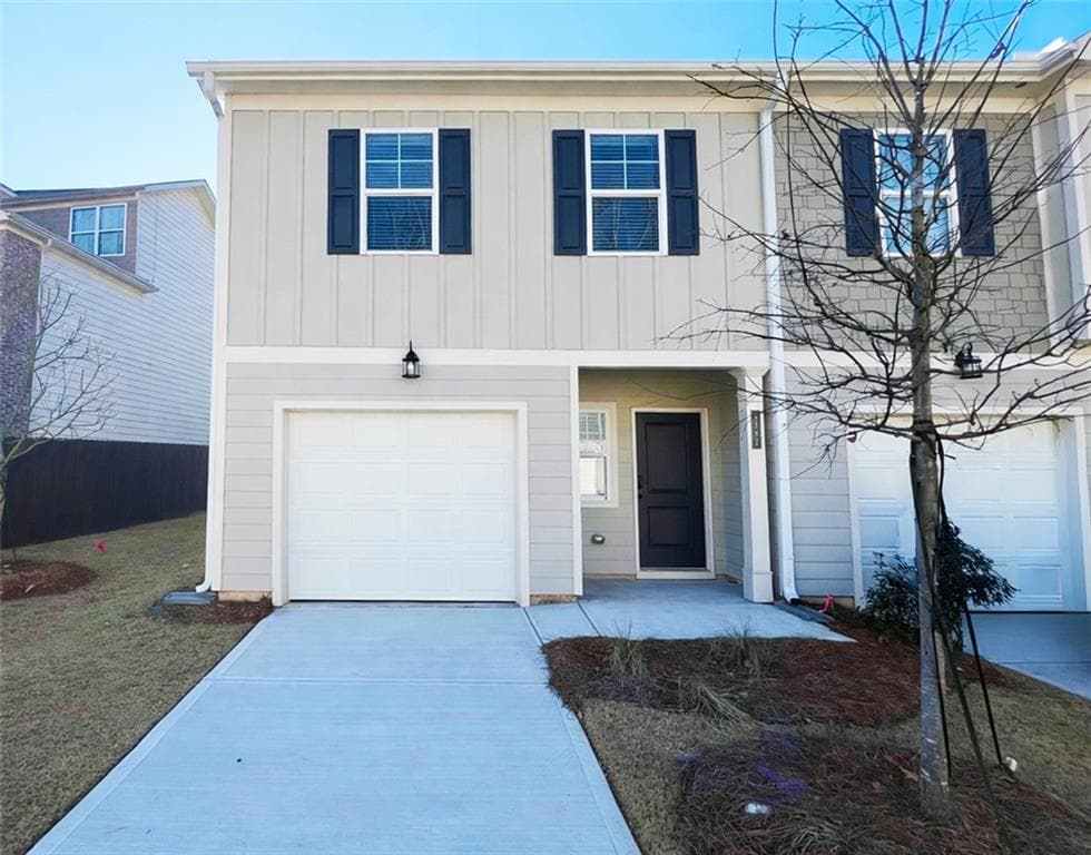 3 bedroom, 3 bathroom townhouse sold at 4287 Notting Hill Drive 64, Atlanta, GA 30331