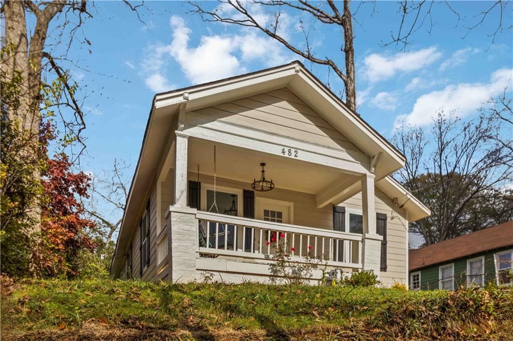 3 bedroom, 3 bathroom, 1,386 sq ft single family residence sold at 482 Kendrick Avenue SE, Atlanta, GA 30315