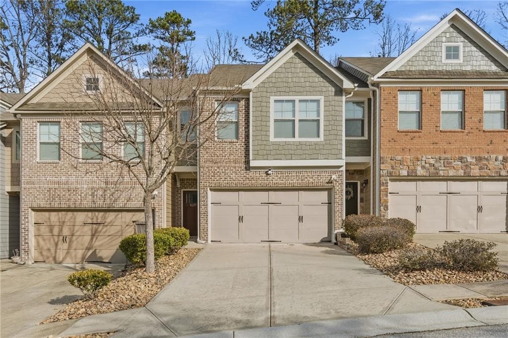 3 bedroom, 3 bathroom, 1,803 sq ft townhouse for sale at 1697 Paxton Lane, Lilburn, GA 30047