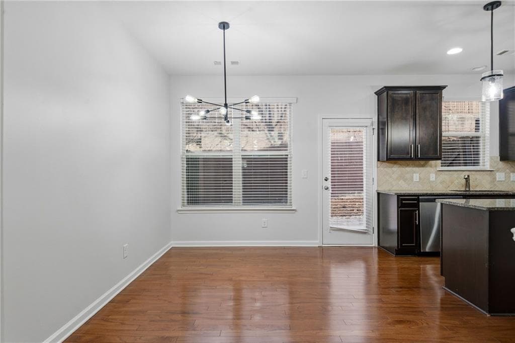 3 bedroom, 3 bathroom, 1,803 sq ft townhouse for sale at 1697 Paxton Lane, Lilburn, GA 30047 — photo 9
