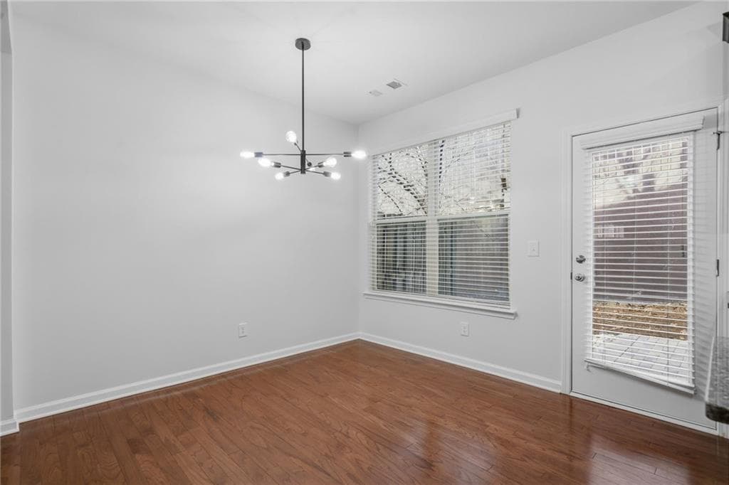 3 bedroom, 3 bathroom, 1,803 sq ft townhouse for sale at 1697 Paxton Lane, Lilburn, GA 30047 — photo 10