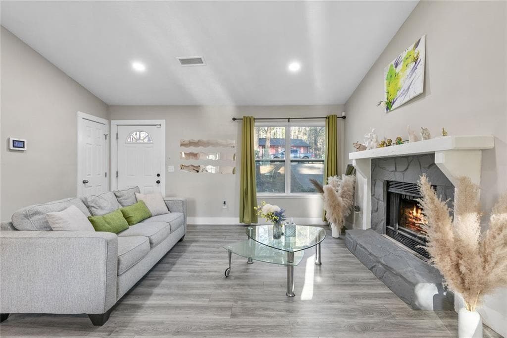 3 bedroom, 2 bathroom, 1,567 sq ft single family residence for rent at 494 Plainville Drive, Atlanta, GA 30331 for $2,300 a month — photo 3