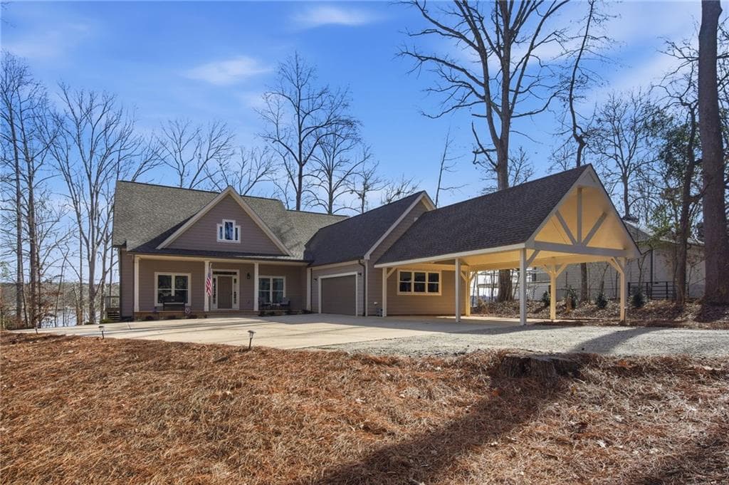 4 bedroom, 4 bathroom, 4,400 sq ft single family residence sold at 138 Hoot Owl Lane, Eatonton, GA 31024