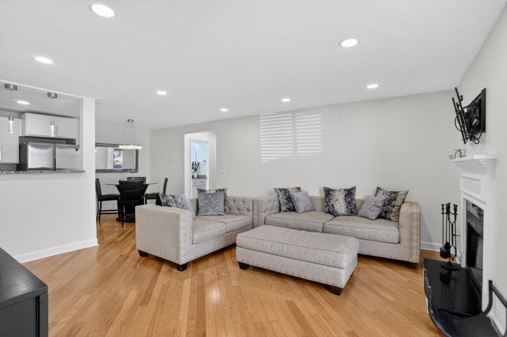 1510 Wingate Way, Sandy Springs, GA 30350 — most recent listing photo