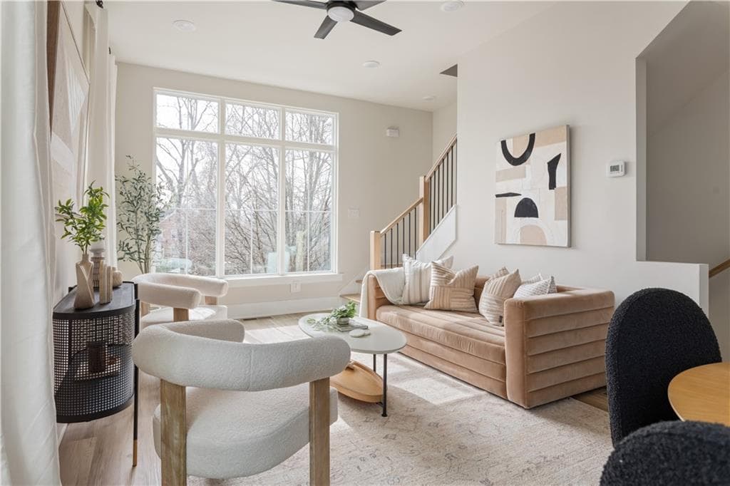 2 bedroom, 3 bathroom, 1,361 sq ft townhouse for sale at 1123 Knight Walk, Atlanta, GA 30318 — photo 3