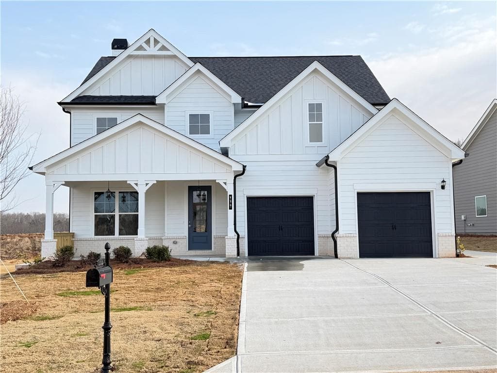 5 bedroom, 4 bathroom, 2,608 sq ft single family residence for sale at 132 Classic Overlook, Homer, GA 30547