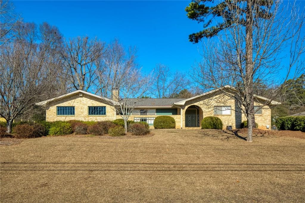 2850 Peeler Road, Dunwoody, GA 30360 — most recent listing photo